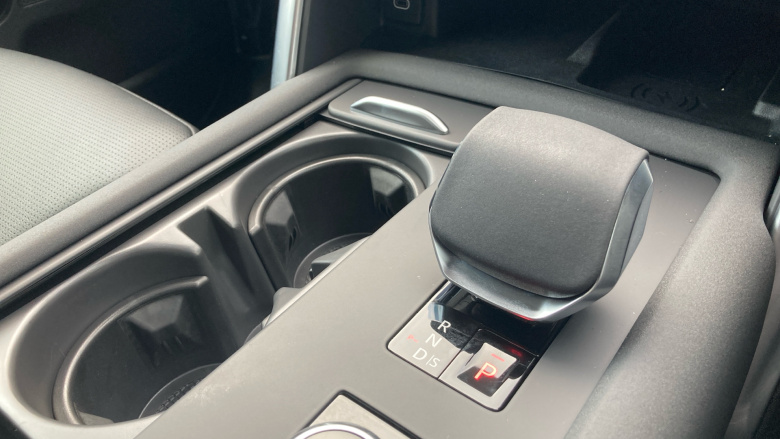 Land Rover Discovery 3.0 D350 Dynamic SE 5dr Auto Diesel Station Wagon